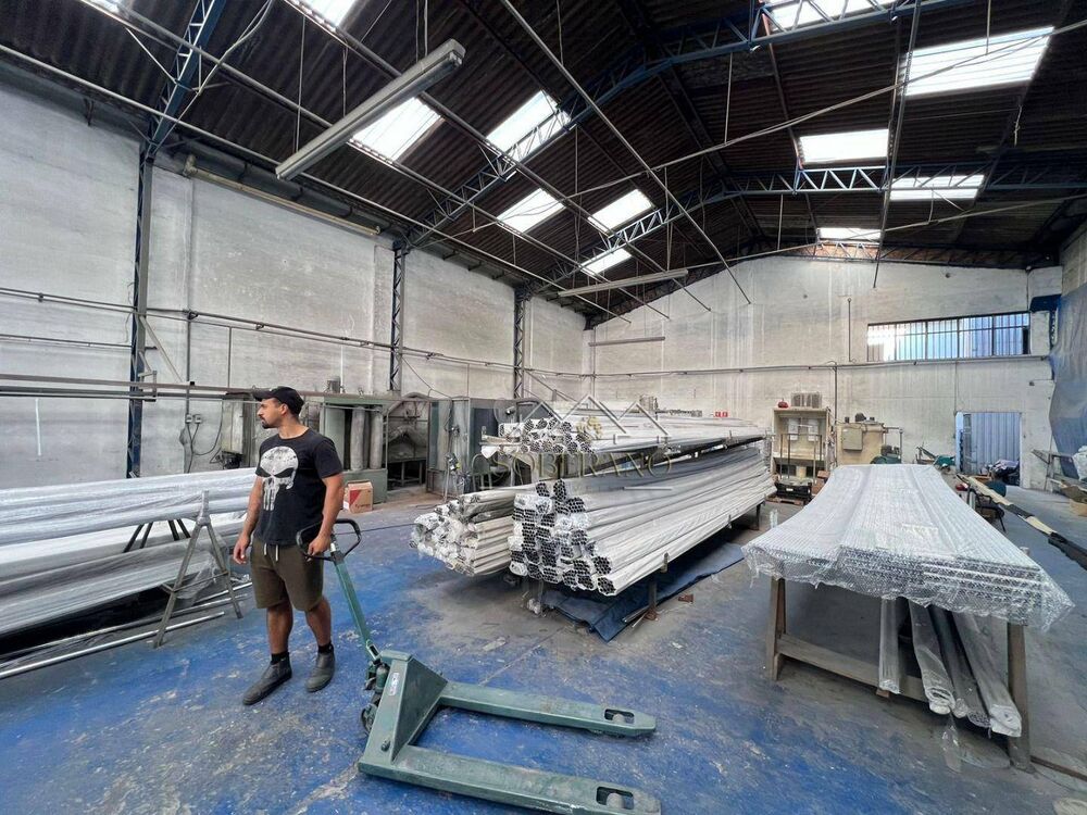 Depósito-Galpão-Armazém à venda, 3200m² - Foto 8