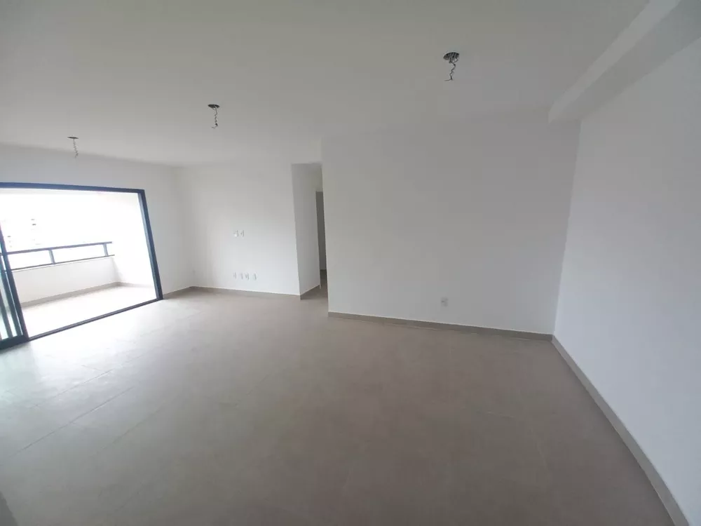 Apartamento à venda com 3 quartos, 135m² - Foto 4