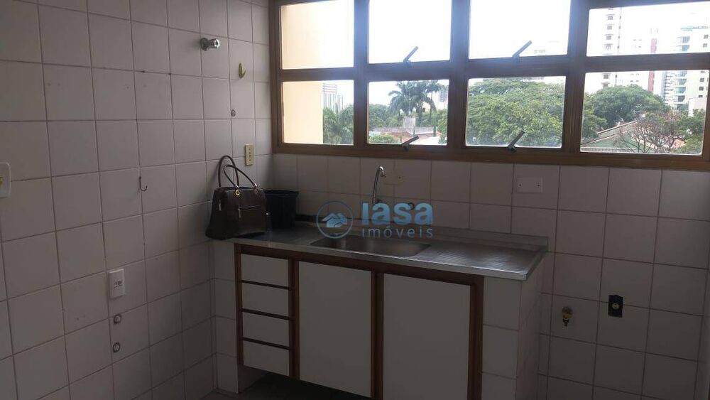 Apartamento à venda com 3 quartos, 110m² - Foto 1