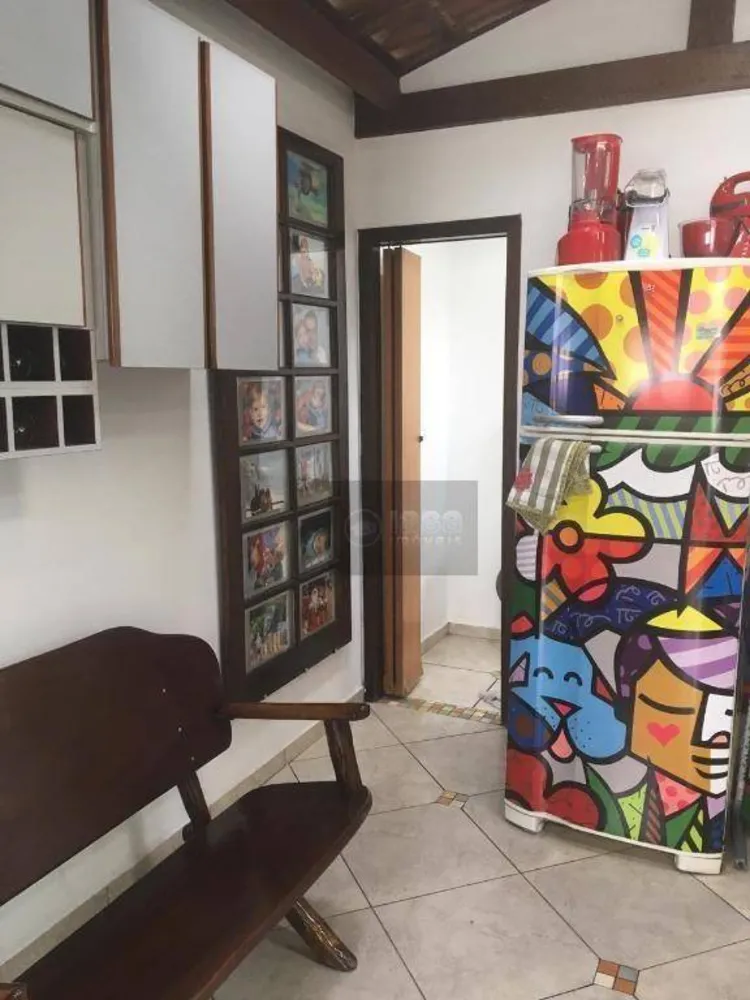 Sobrado, 3 quartos, 200 m² - Foto 1
