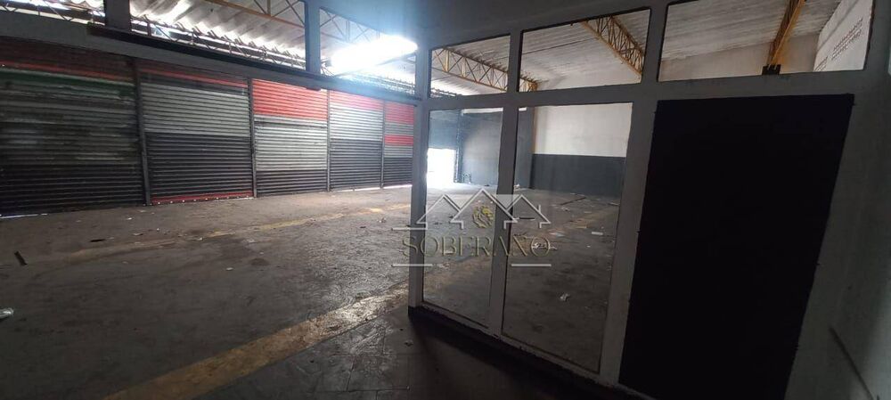 Loja-Salão para alugar, 211m² - Foto 1