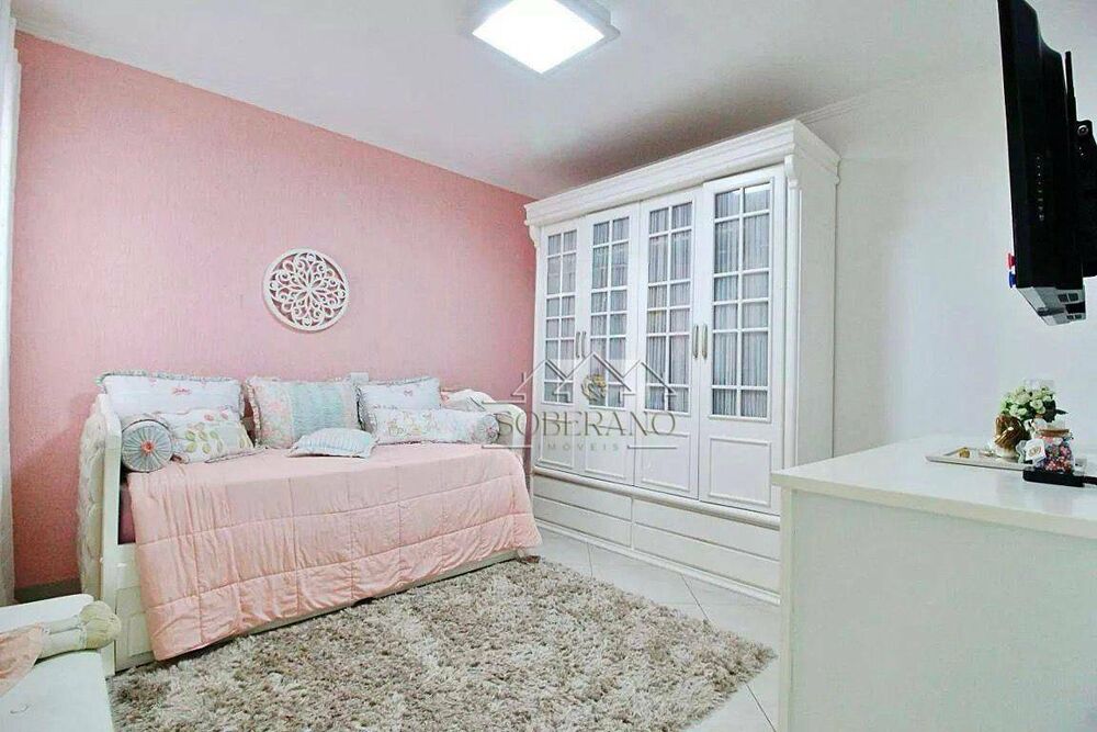 Sobrado, 3 quartos, 300 m² - Foto 1