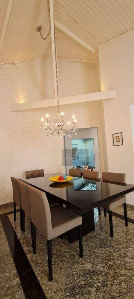 Casa à venda com 3 quartos, 326m² - Foto 7