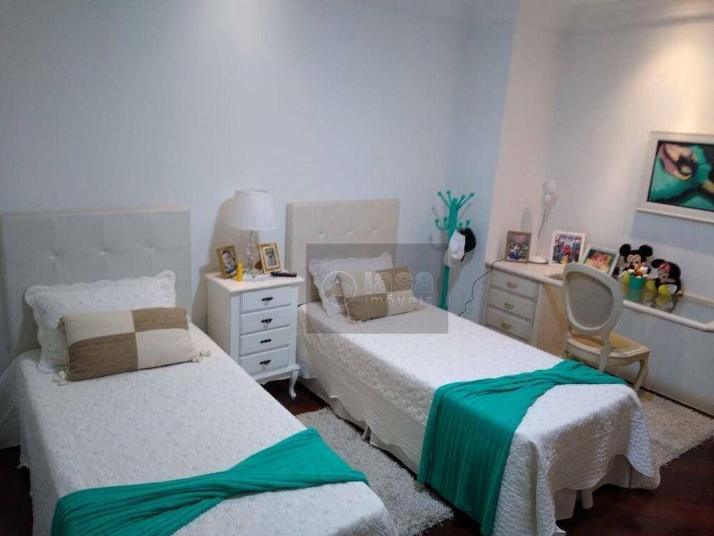 Apartamento, 3 quartos, 260 m² - Foto 13