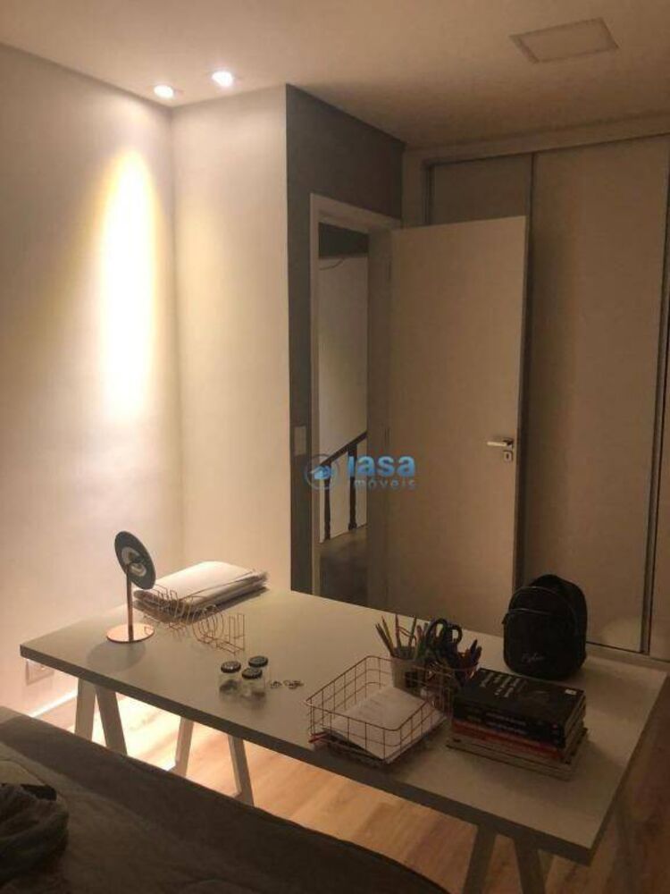 Sobrado à venda com 3 quartos, 220m² - Foto 9