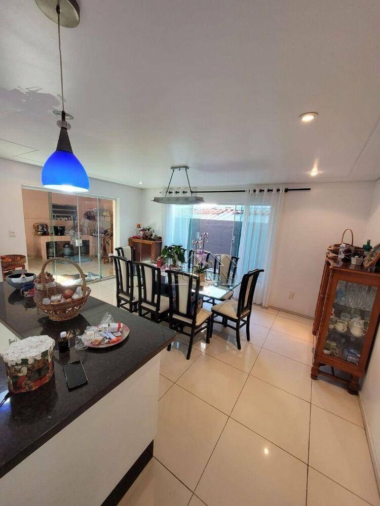Sobrado à venda com 5 quartos, 330m² - Foto 4