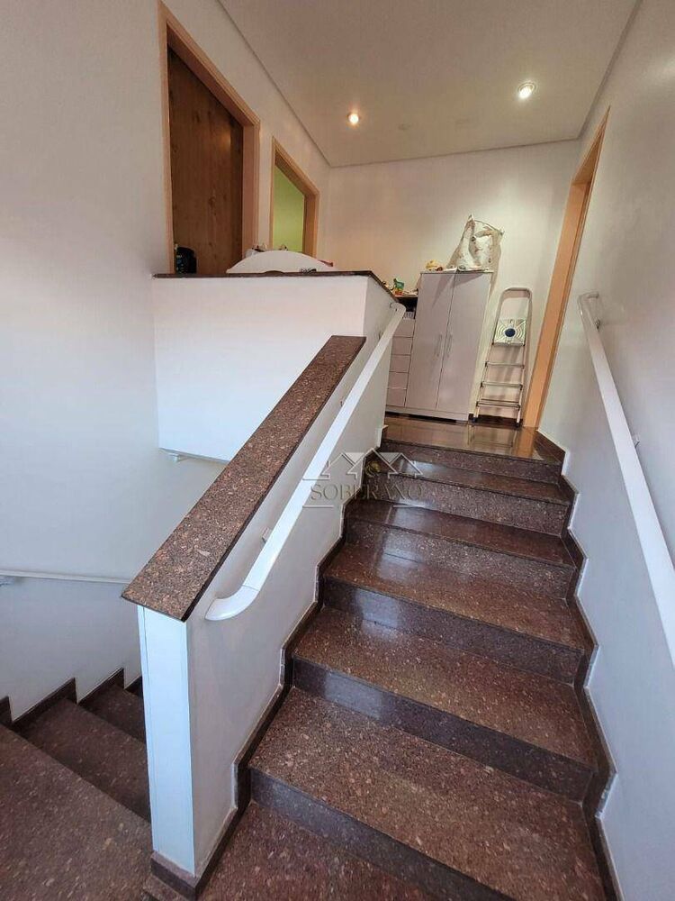 Sobrado à venda com 5 quartos, 330m² - Foto 5