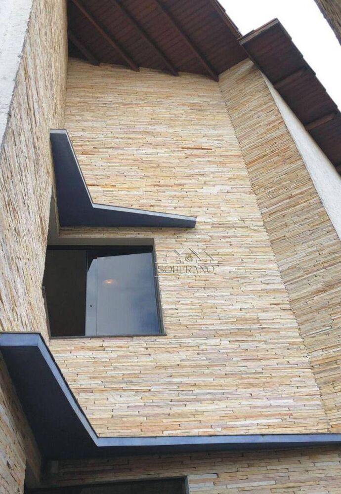 Sobrado à venda com 3 quartos, 354m² - Foto 1