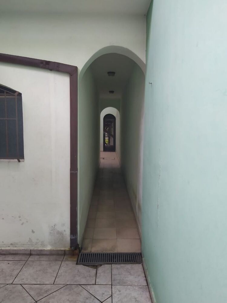 Sobrado, 4 quartos, 270 m² - Foto 2