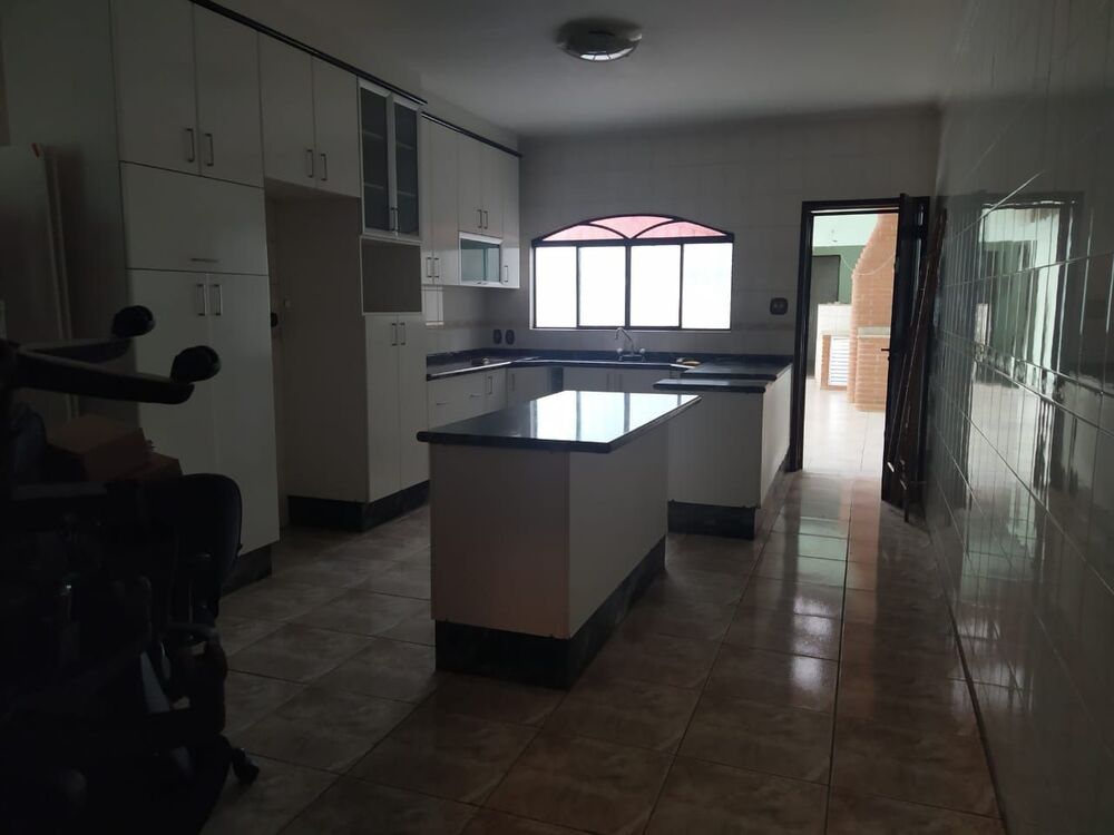 Sobrado, 4 quartos, 270 m² - Foto 8