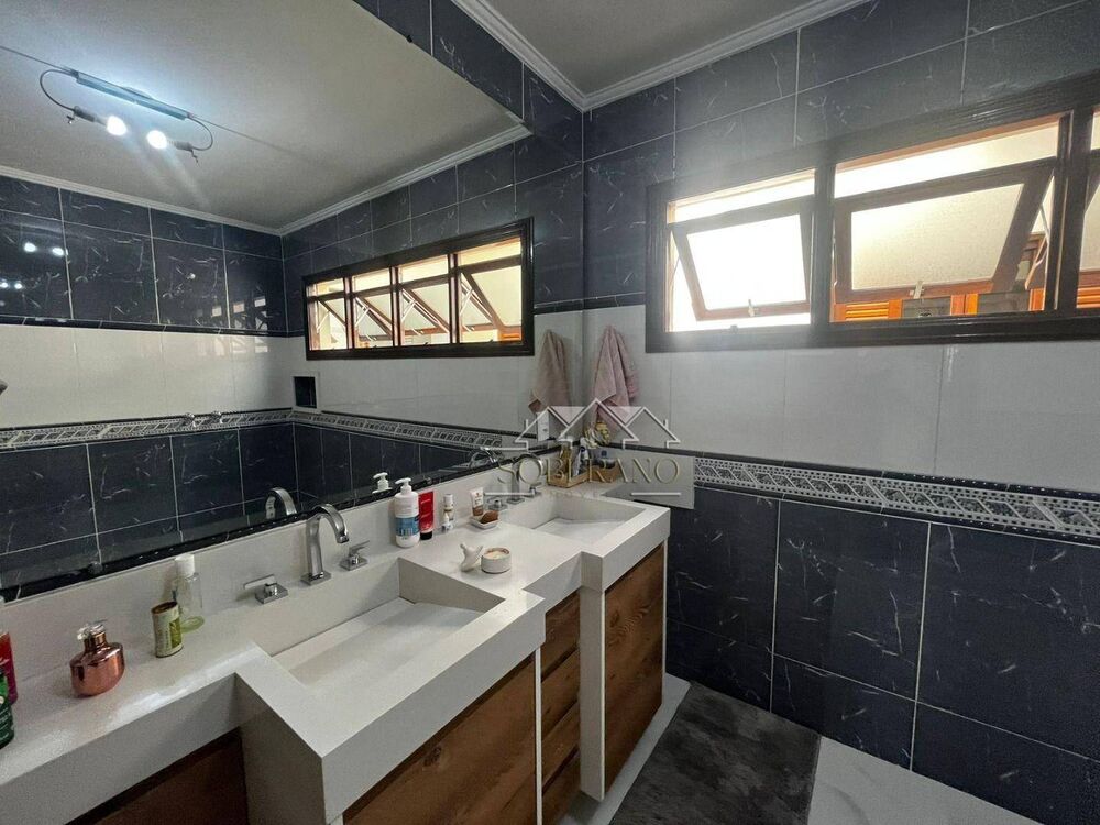 Sobrado à venda e aluguel com 4 quartos, 495m² - Foto 37