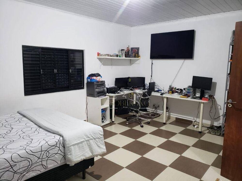 Sobrado à venda com 2 quartos, 248m² - Foto 4