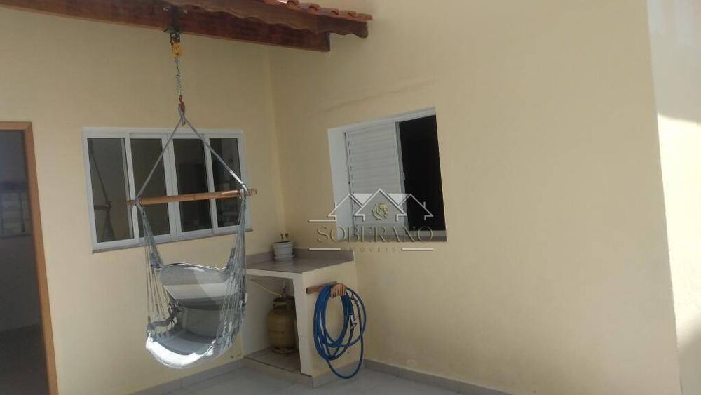 Casa, 3 quartos, 216 m² - Foto 1