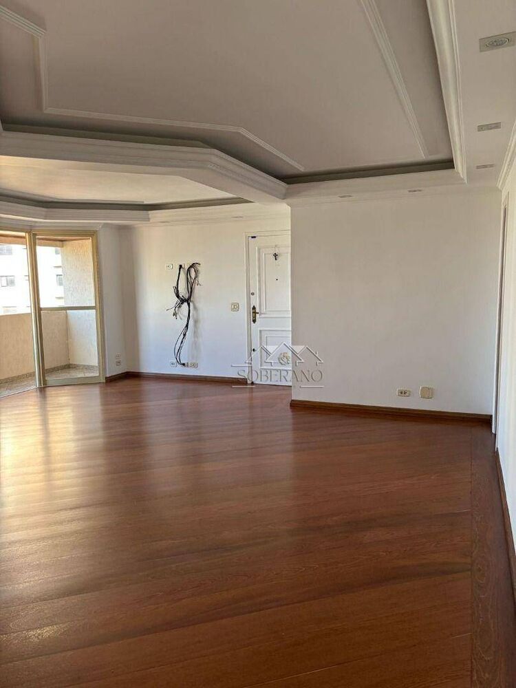 Apartamento à venda com 3 quartos, 136m² - Foto 2