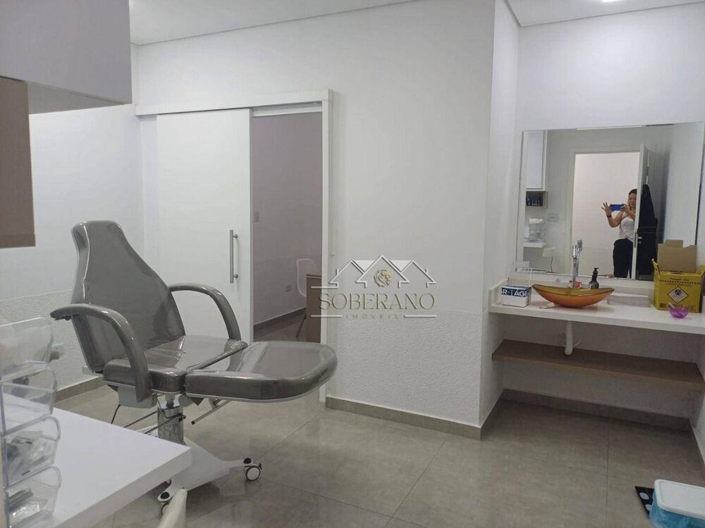 Casa, 3 quartos, 225 m² - Foto 2