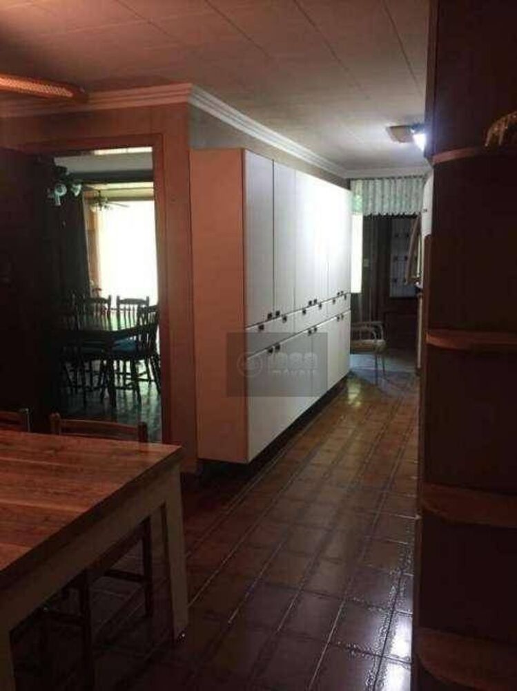 Casa à venda com 3 quartos, 343m² - Foto 1