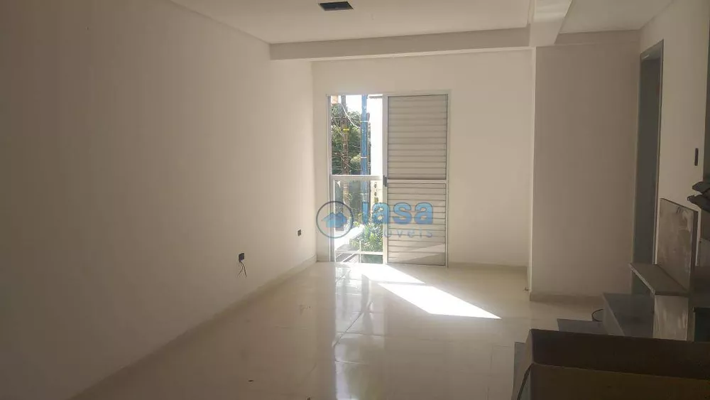 Sobrado à venda com 2 quartos, 100m² - Foto 4