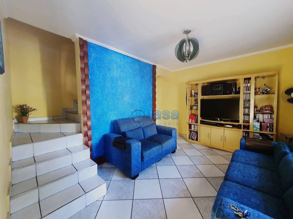 Sobrado, 4 quartos, 176 m² - Foto 1