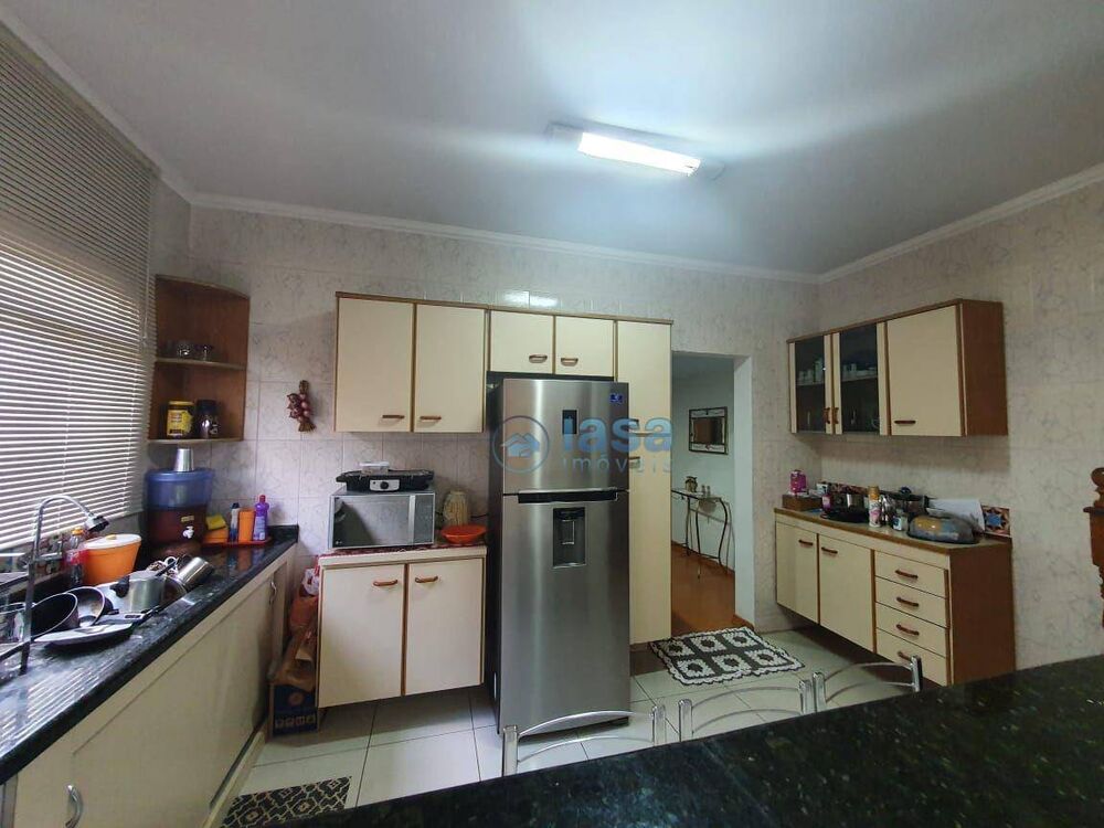 Sobrado, 4 quartos, 176 m² - Foto 2