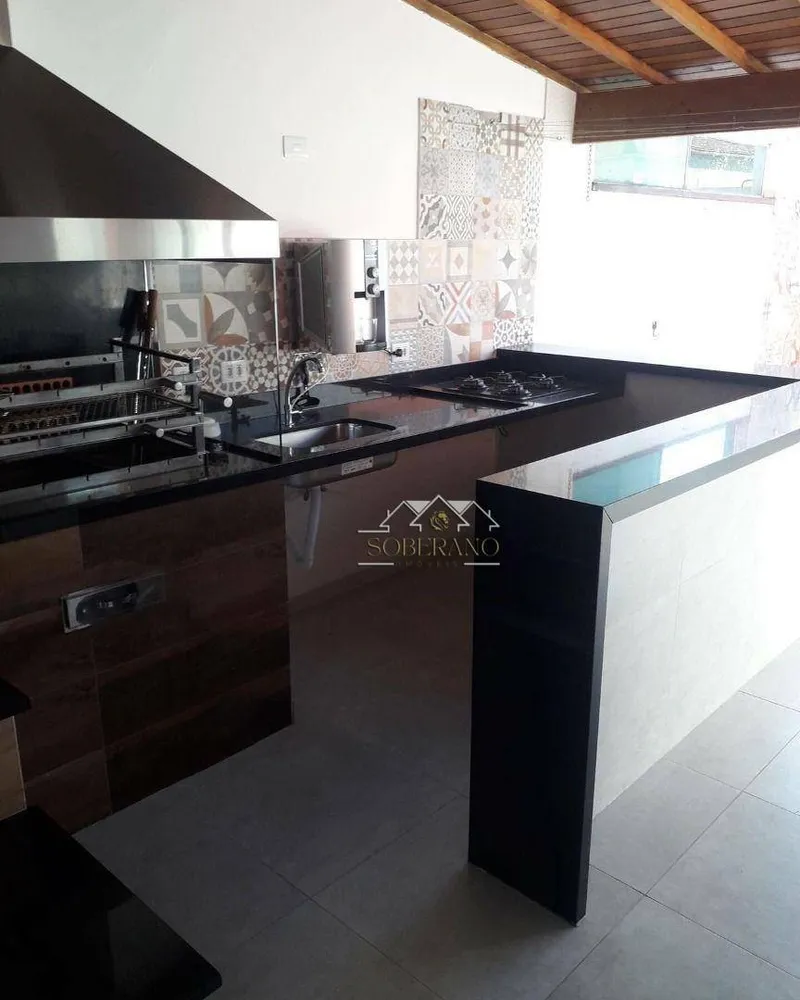 Sobrado, 3 quartos, 194 m² - Foto 2