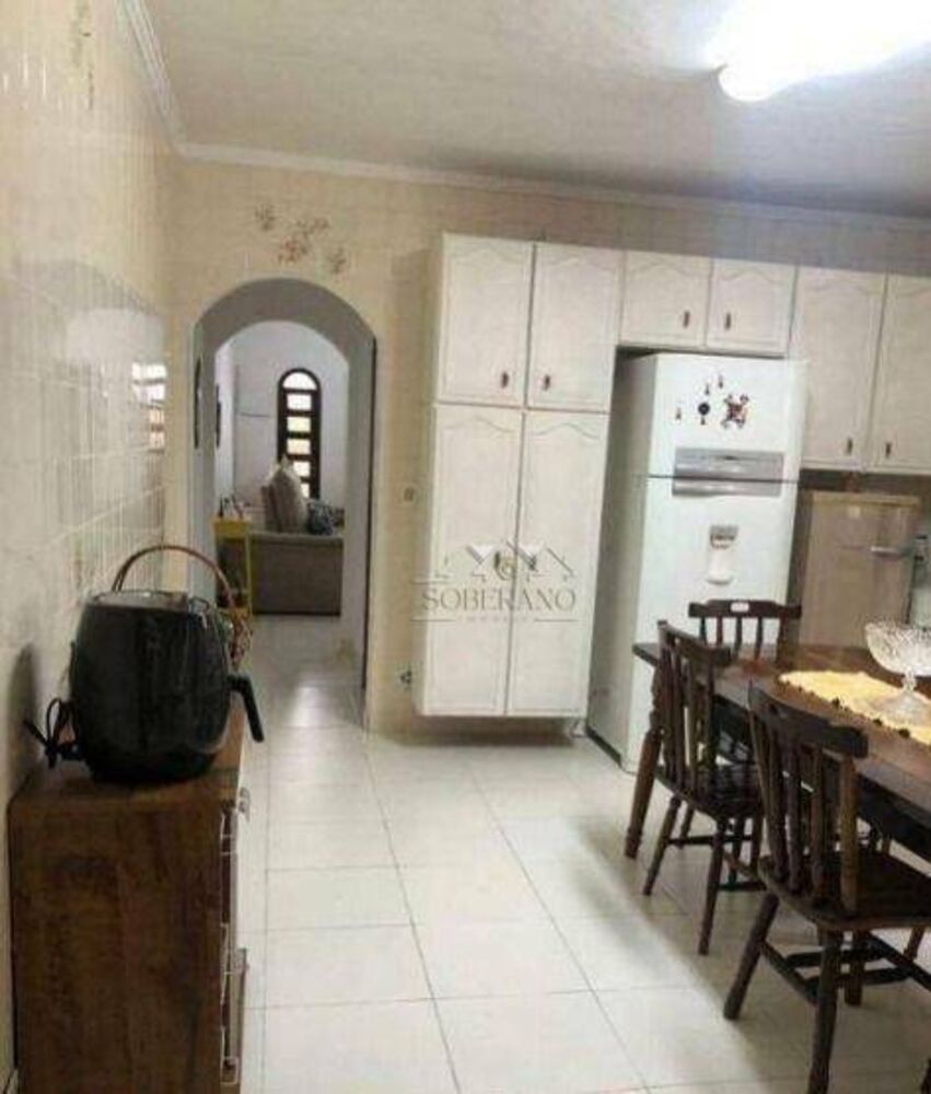 Sobrado, 3 quartos, 227 m² - Foto 3