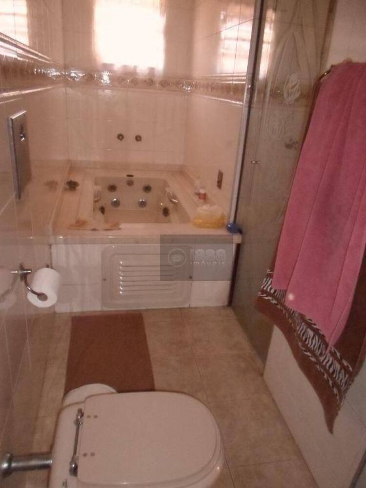 Casa à venda com 4 quartos, 317m² - Foto 11