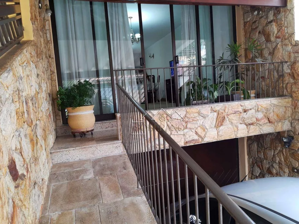 Sobrado, 3 quartos, 267 m² - Foto 2