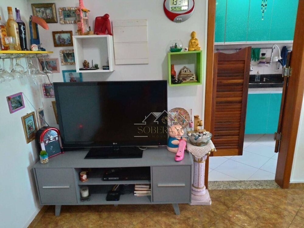 Apartamento à venda com 2 quartos, 70m² - Foto 2
