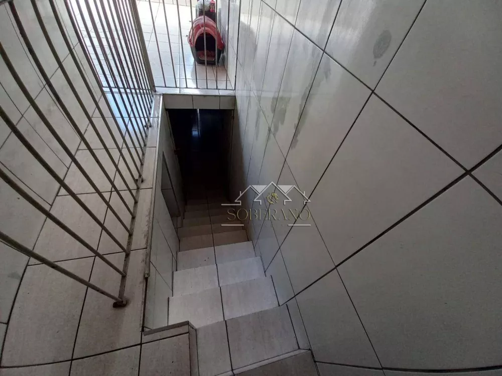 Sobrado à venda com 3 quartos, 197m² - Foto 2