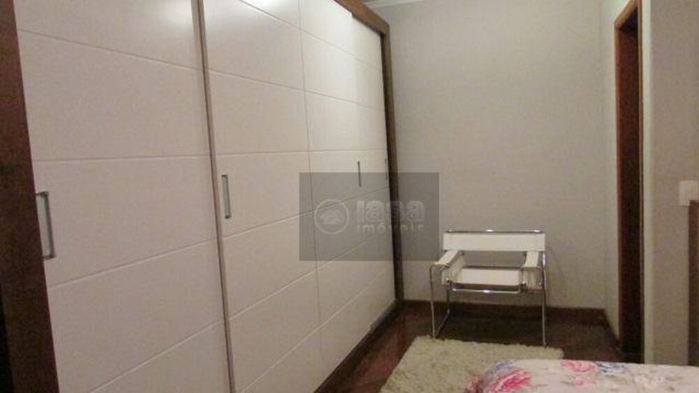 Sobrado à venda com 3 quartos, 194m² - Foto 4