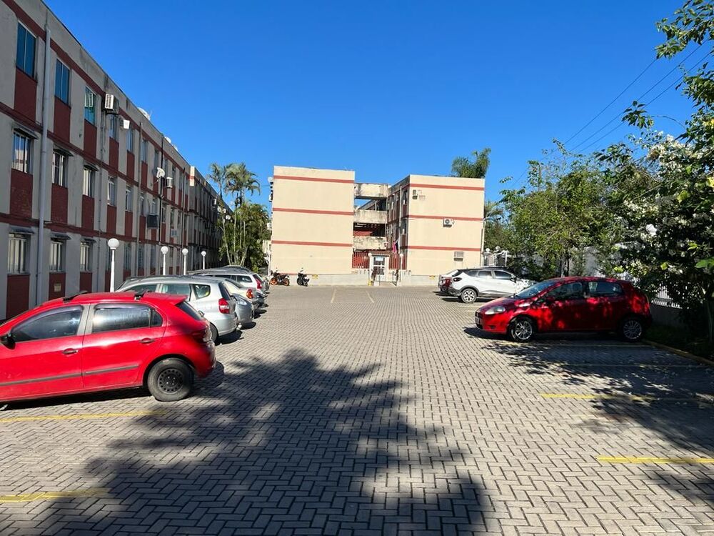 Apartamento à venda com 3 quartos, 65m² - Foto 3