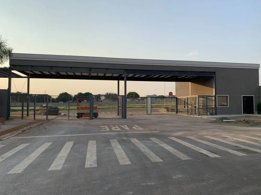 Loteamento e Condomínio, 340 m² - Foto 1