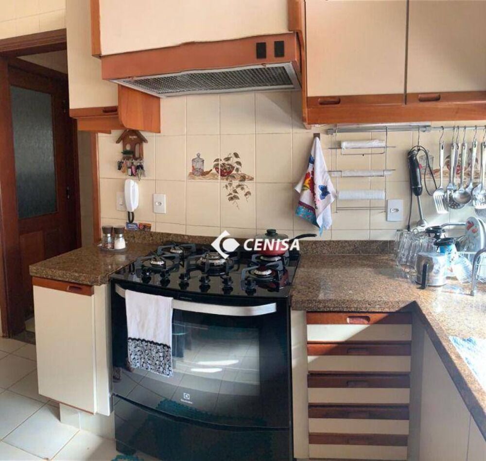 Casa, 3 quartos, 200 m² - Foto 9