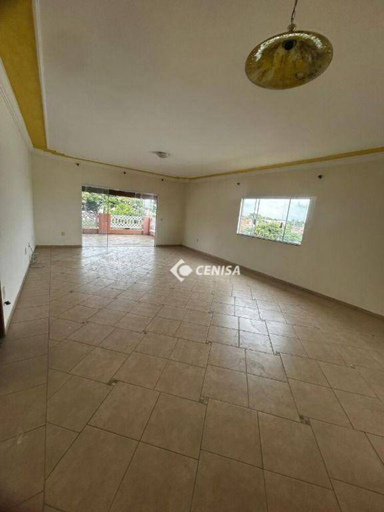 Casa para alugar com 3 quartos, 210m² - Foto 4