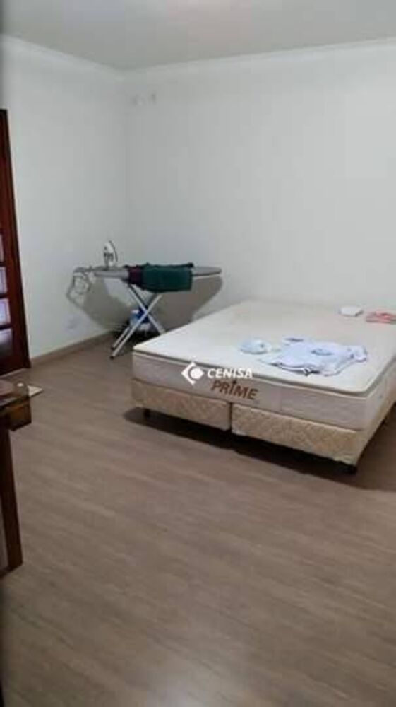 Casa, 4 quartos, 268 m² - Foto 14