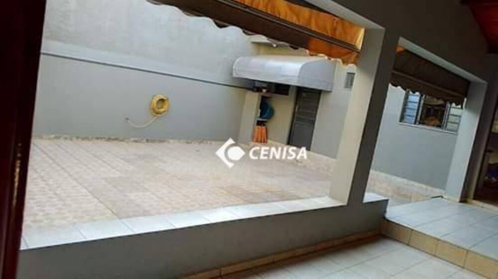 Casa, 4 quartos, 268 m² - Foto 2