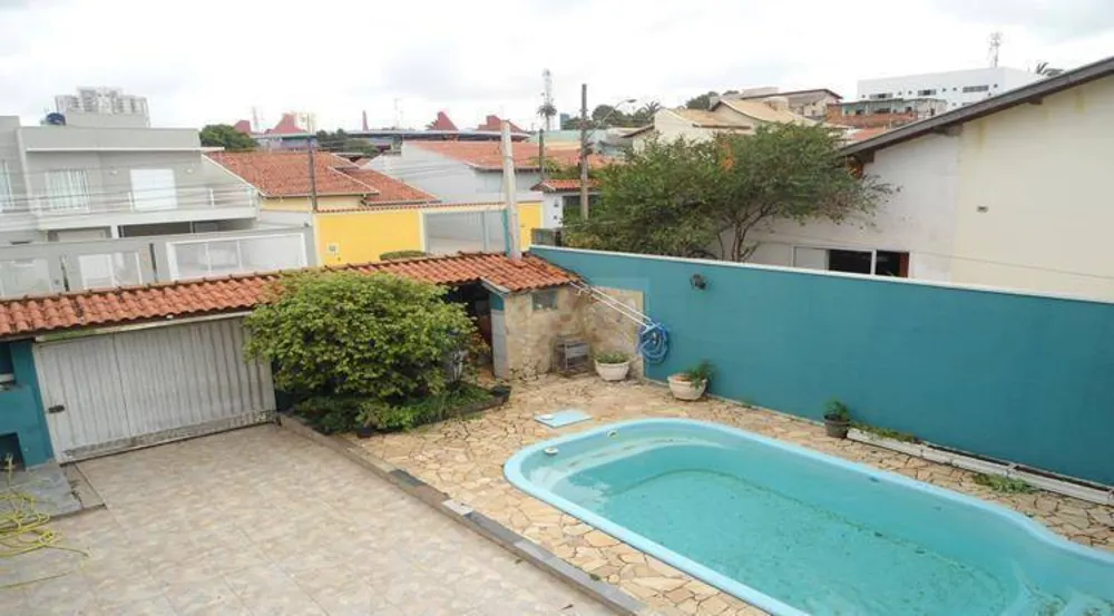 Casa, 2 quartos, 200 m² - Foto 1