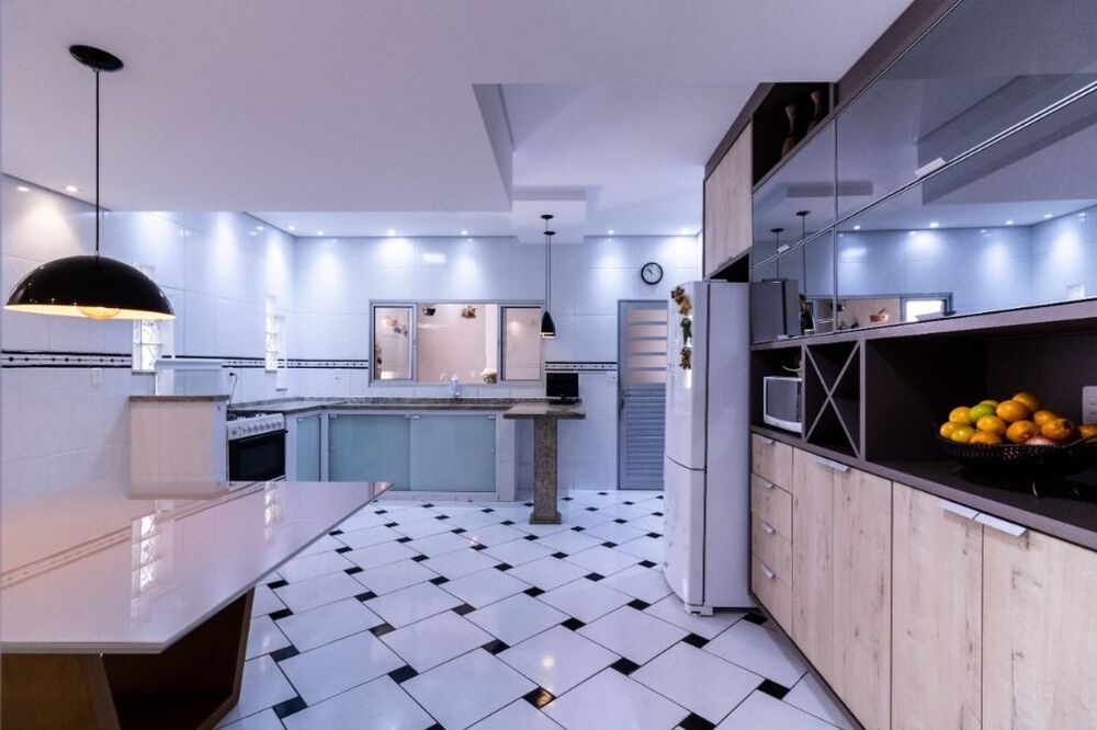 Casa, 3 quartos, 198 m² - Foto 1