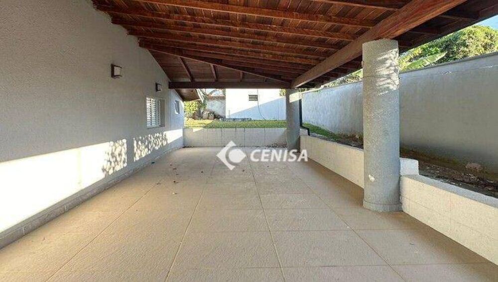 Casa à venda e aluguel com 3 quartos, 272m² - Foto 3