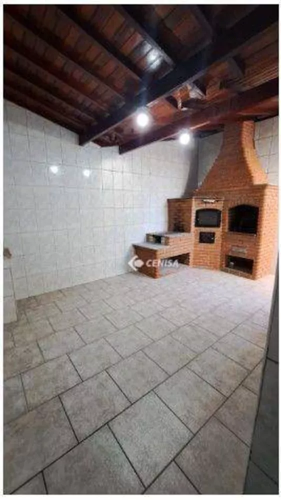 Casa à venda com 3 quartos, 176m² - Foto 2