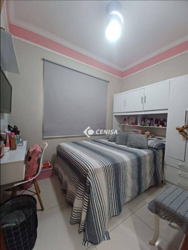 Casa à venda com 3 quartos, 110m² - Foto 11