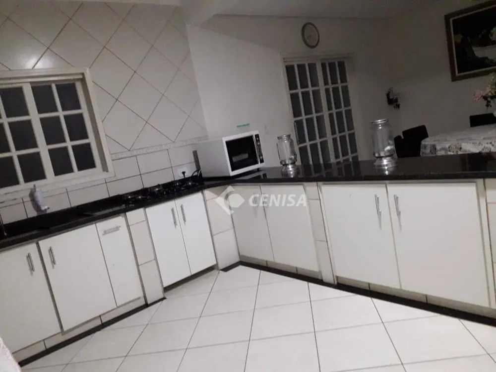 Casa, 4 quartos, 300 m² - Foto 8