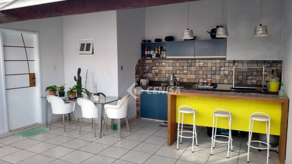 Casa, 4 quartos, 300 m² - Foto 1