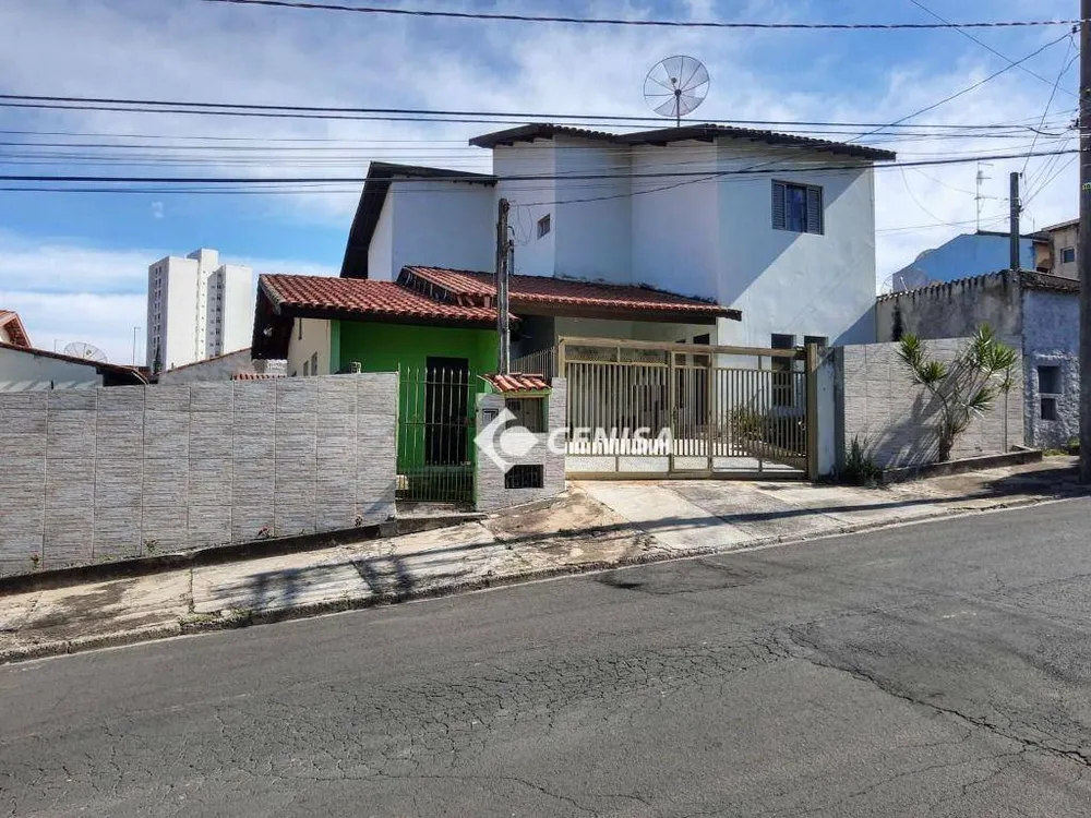 Casa, 3 quartos, 300 m² - Foto 1