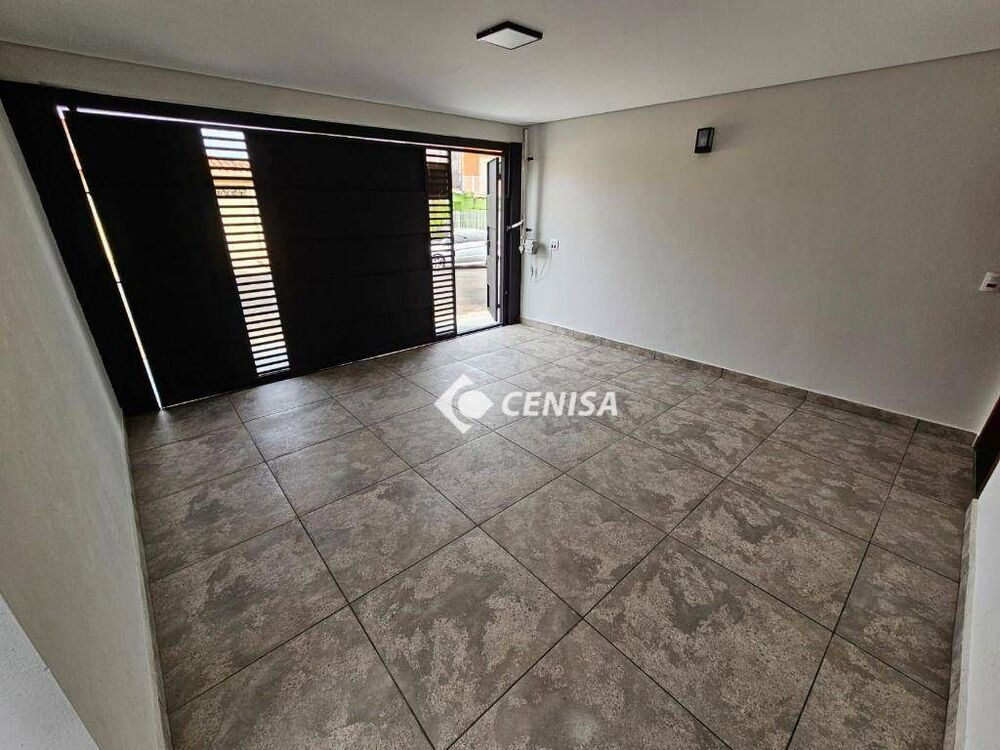 Casa, 3 quartos, 131 m² - Foto 1