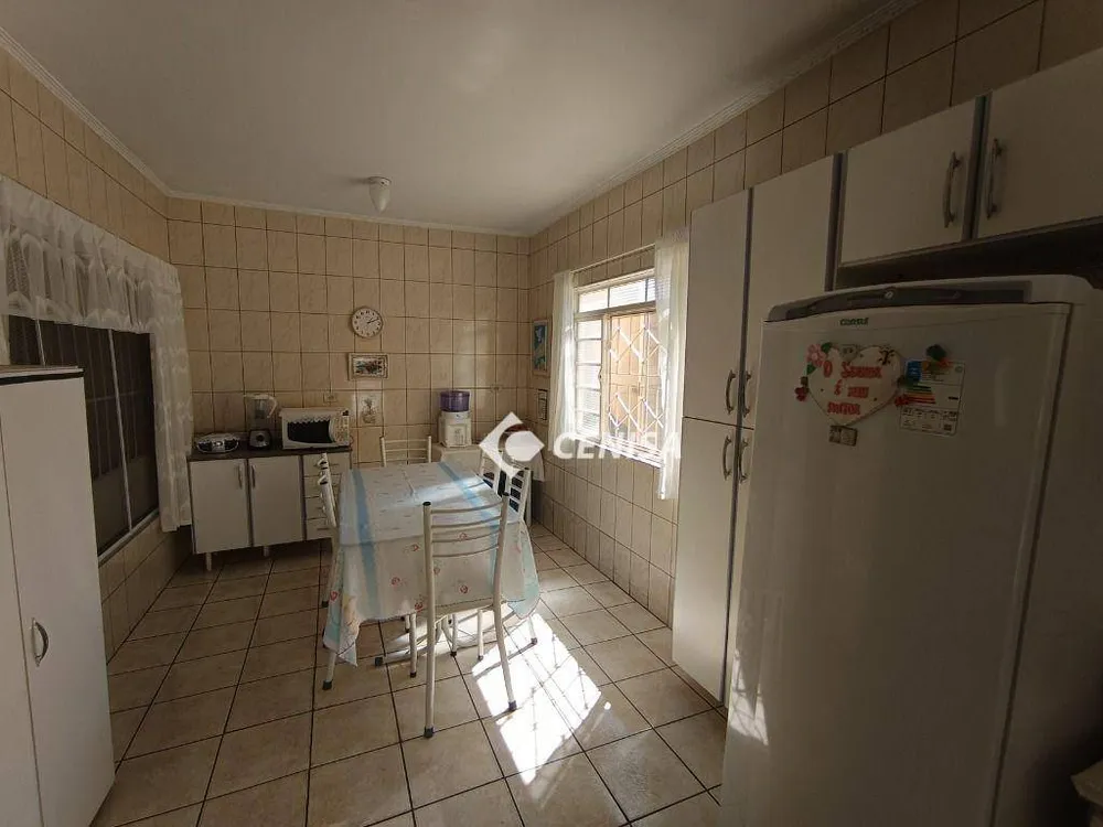 Casa, 4 quartos, 220 m² - Foto 6