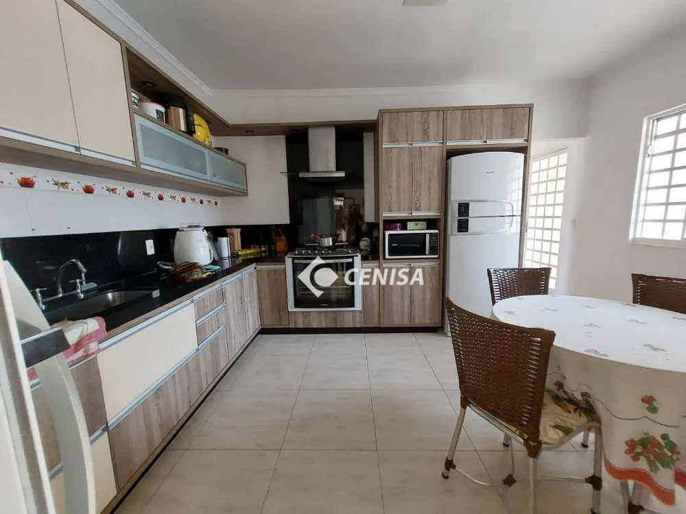 Casa, 3 quartos, 166 m² - Foto 4