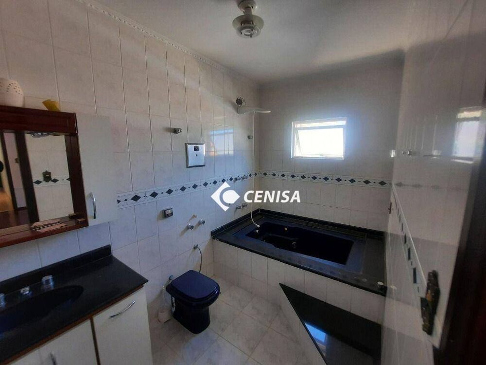 Casa, 6 quartos, 486 m² - Foto 2
