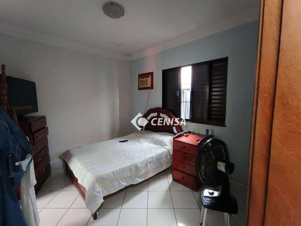 Casa, 5 quartos, 210 m² - Foto 3