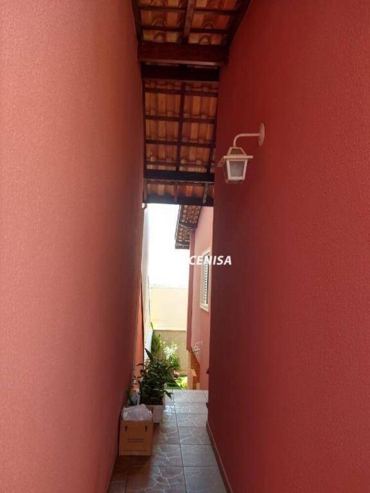 Casa, 3 quartos, 170 m² - Foto 1